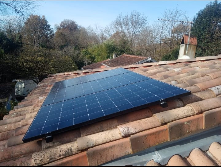 Installation de panneaux solaires